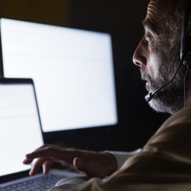 Image représentant un technicien intervenant à distance